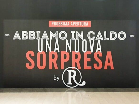 Progettazione grafica L’applicazione ad acqua è pulita e veloce, lasciando al cliente la capacità di procedere con le norm...